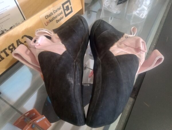 SoiLL Free Range LV Pink size 10 – Used - Image 5